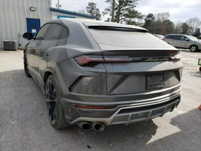 Lamborghini Urus 2019, 4.0L, 4x4, porysowany lakier