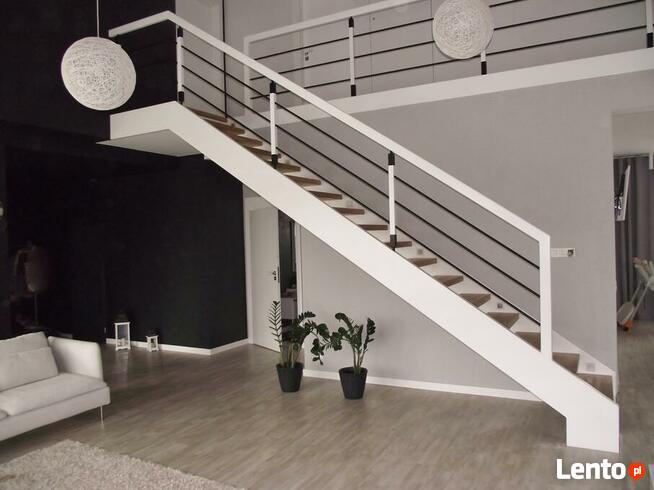 Nowoczesne schody i podłogi, łódzkie