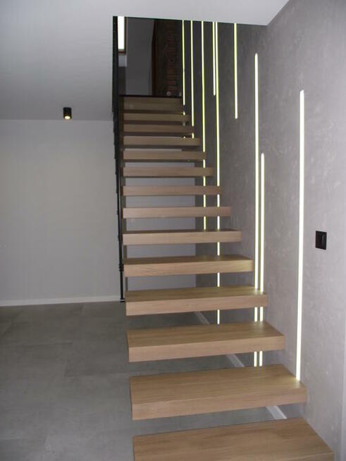 Nowoczesne schody i podłogi, łódzkie