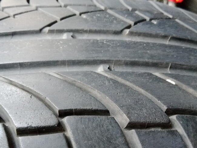 Opony letnie Michelin 235/65/R17 Stan BDB Cena za 4 sztuki