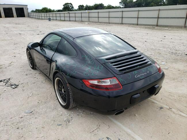 Porsche 911 Carrera, 2006, 3.6L, po gradobiciu