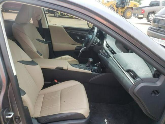 Lexus ES350 2019, 3.5L, po gradobiciu