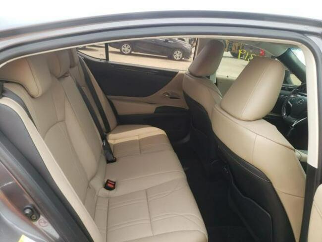 Lexus ES350 2019, 3.5L, po gradobiciu