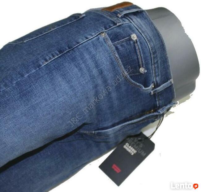 HURT. Damskie spodenki Levis - Classic Shorts -80 zł. LEVIS