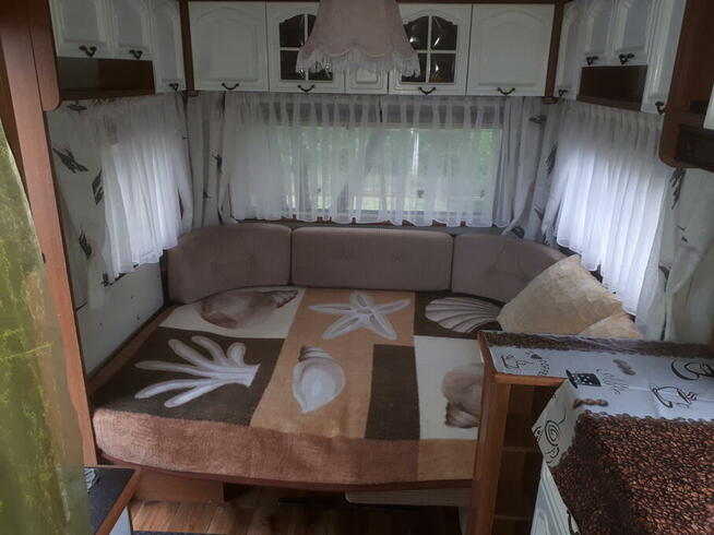 Odnowiona przyczepa kempingowa Do