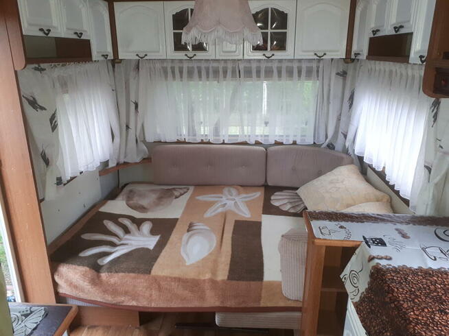 Odnowiona przyczepa kempingowa Do