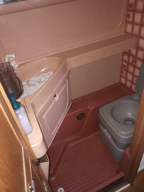 Odnowiona przyczepa kempingowa Do