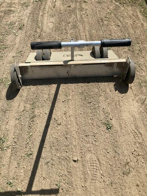 Trawnik, trawa z rolki, nawadnianie, prace ziemne