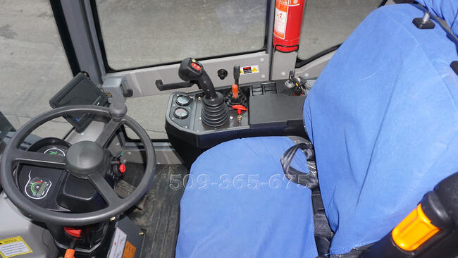 Ładowarka teleskopowa KMM 816T