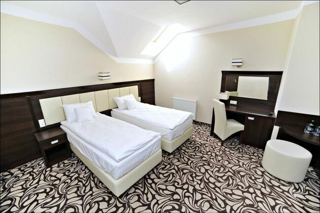 Łóżko hotelowe producent mebli