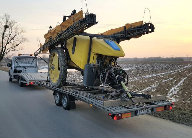 POLSKA / EUROPA / Laweta Sandomierz Pomoc drogowa Holowanie