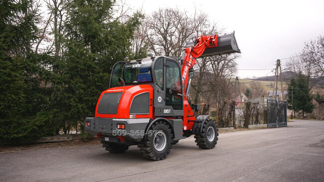 Ładowarka teleskopowa KMM 816T