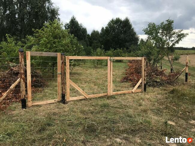 Ogrodzenia tymczasowe leśne budowlane działki i uprawy