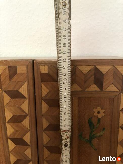 Szafka ręcznie zdobiona