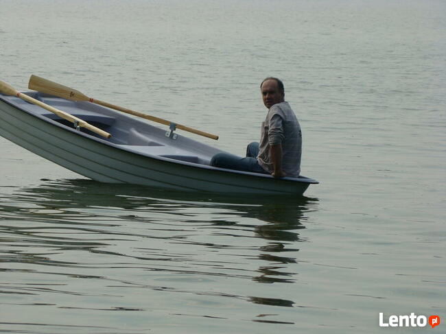 Łódka wędkarska , wiosłowa SYRIUS 330