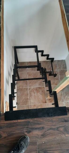 Schody wewnętrzne, barierki loft, ogrodzenia