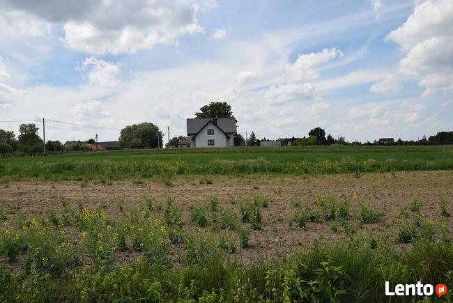 DZIAŁKA BUDOWLANA W GMINIE DĄBROWA TARNOWSKA - ŻELAZÓWKA.
