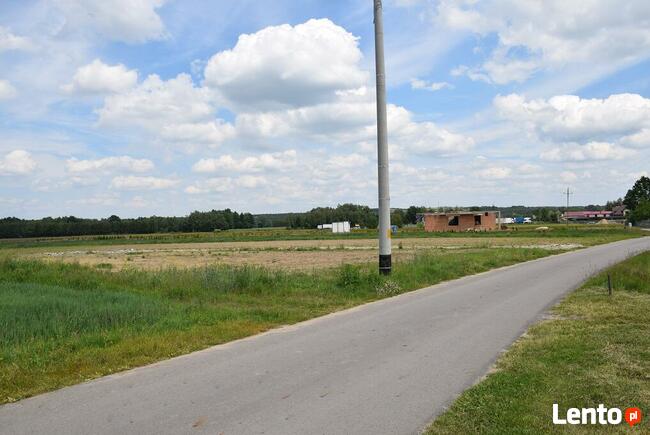 DZIAŁKA BUDOWLANA W GMINIE DĄBROWA TARNOWSKA - ŻELAZÓWKA.