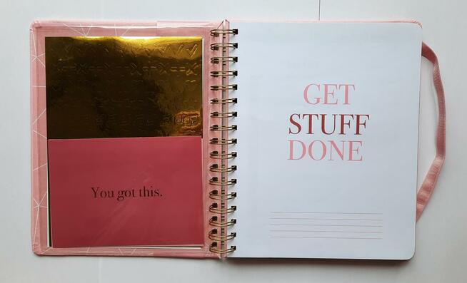 Różowy pikowany organizer osobisty pink planner