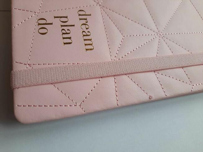 Różowy pikowany organizer osobisty pink planner