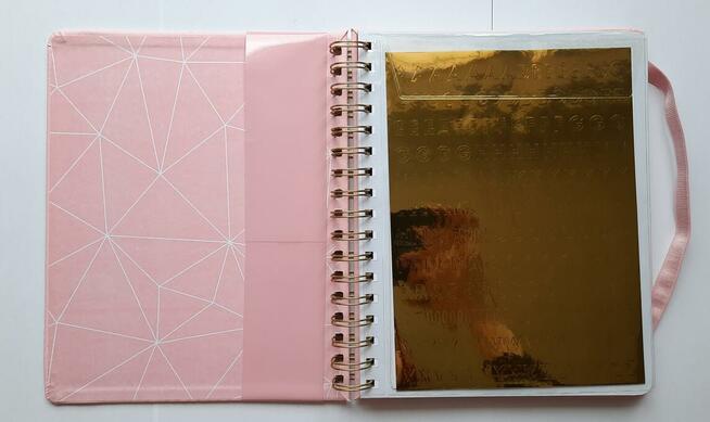 Różowy pikowany organizer osobisty pink planner