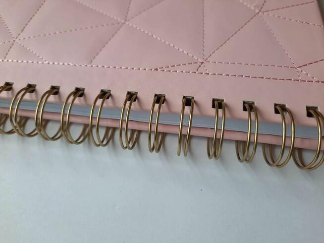 Różowy pikowany organizer osobisty pink planner