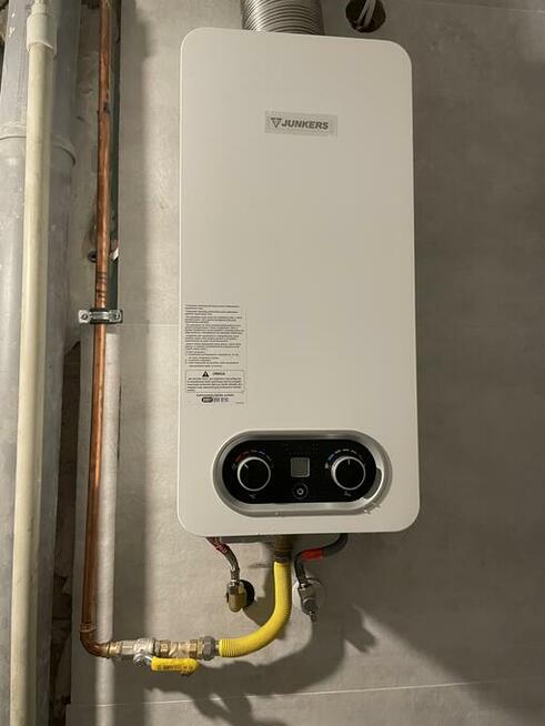 Kotły Gazowe Piecyki łazienkowe Junkers-Bosch Montaż wymiana