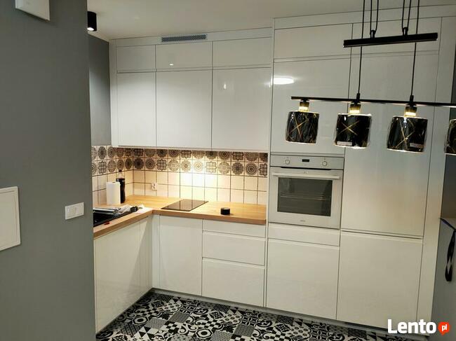 Meble Na Wymiar /Montaże Mebli /Kuchni