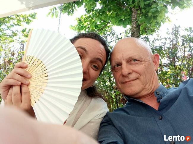 Włoska para gości młodą au pair.