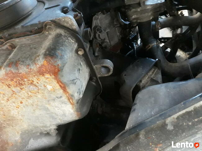 TRANSIT 00-06 SILNIK