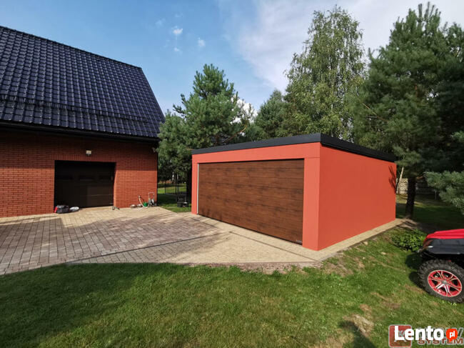 Garaż blaszany tynkowany