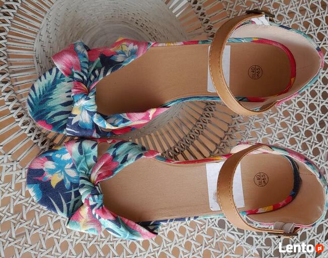 Eleganckie sandały na koturnie, espadryle rozm. 40, jak nowe