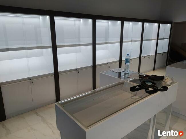 TANIO PRODUCENT meble sklepowe regały gabloty lady sklep