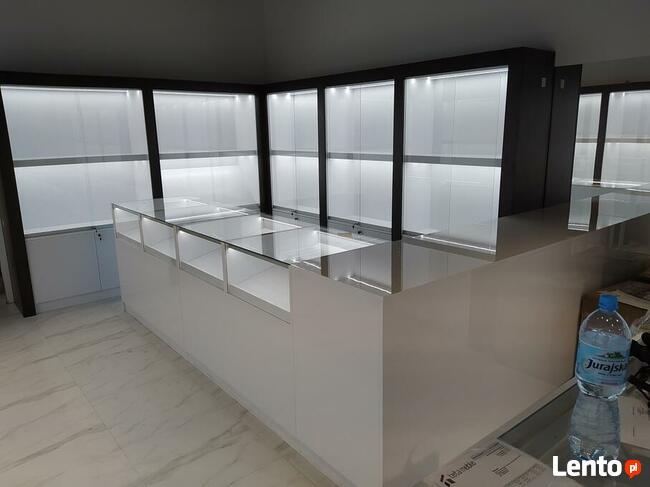 TANIO PRODUCENT meble sklepowe regały gabloty lady sklep