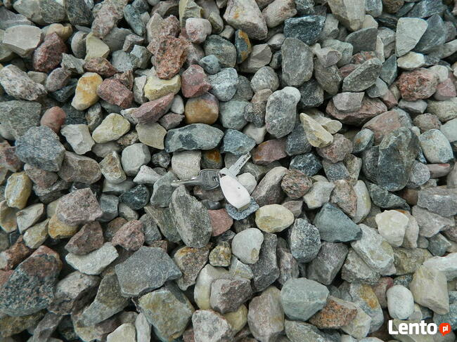 Kamień kamyk 2-8mm 8-16mm 16-32mm 30-50mm tłuczeń żwir