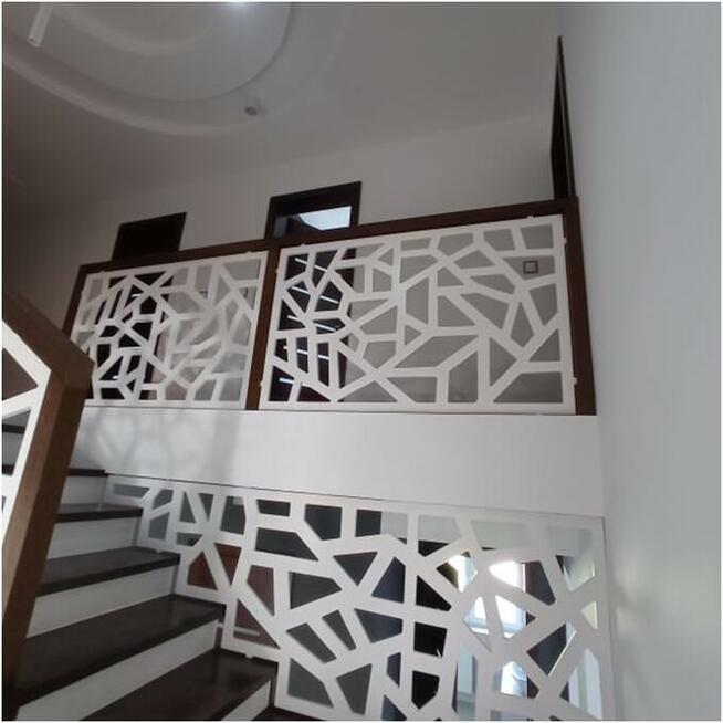 Balustrada wewnętrzna ażurowa