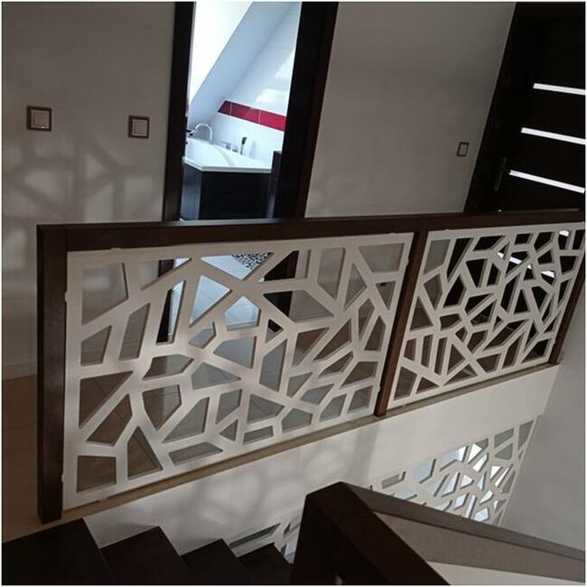 Balustrada wewnętrzna ażurowa