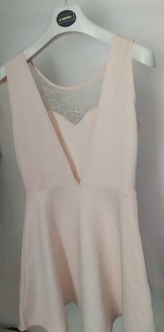 Sukienka H&M w kolorze bladego różu