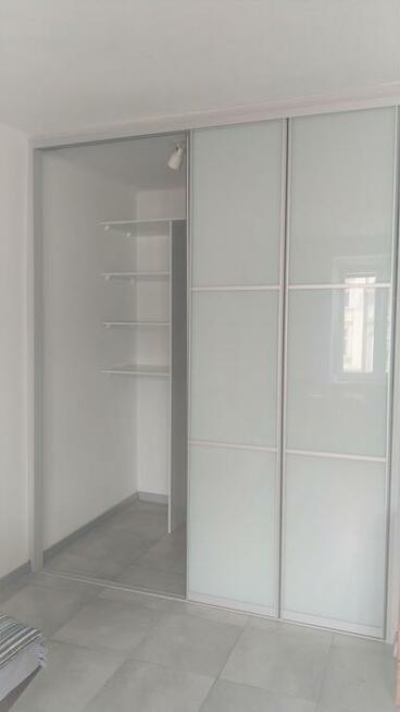 Drzwi przesuwne, szkło mleczne, 4x55cm + prowadnice, cały sy