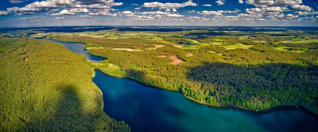 Działka nad jeziorem w sercu Kaszub