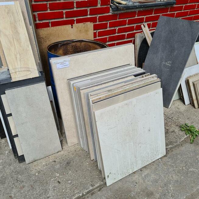 Materiały budowlane płytki chemia Złotów