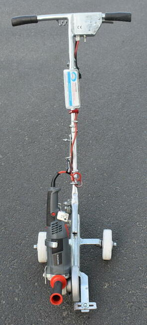 Frezarka/Czyszczarka nacinania rowków i fazowania dylatacji