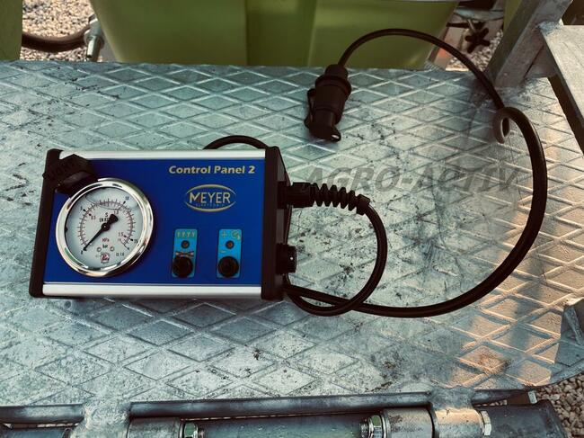 Opryskiwacz Polowy Zawieszany TOLMET 1000L/15m TRANSPORT