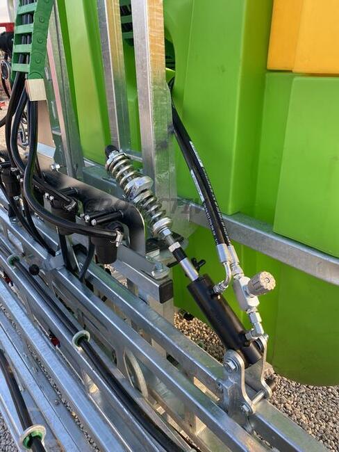 Opryskiwacz Polowy Zawieszany TOLMET 1000L/15m TRANSPORT