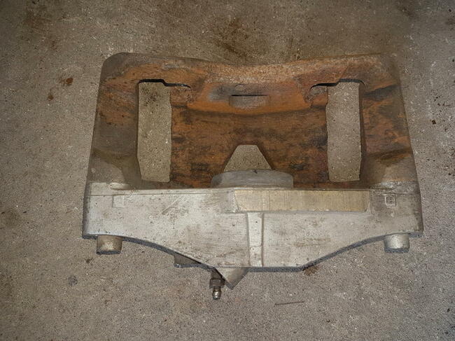 Zacisk hamulcowy Volvo