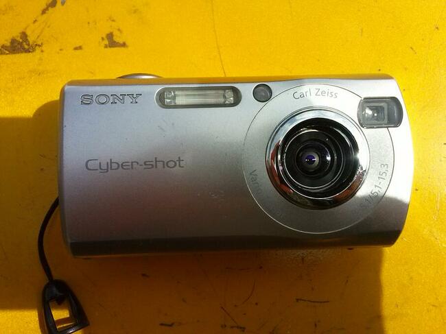 Aparat cyfrowy, 80 zł.