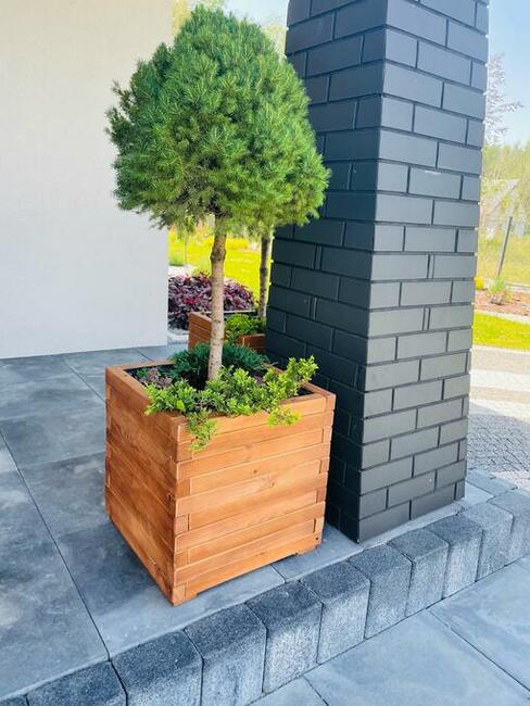 Donice drewniane z kantówki 40x40x30cm, na wymiar