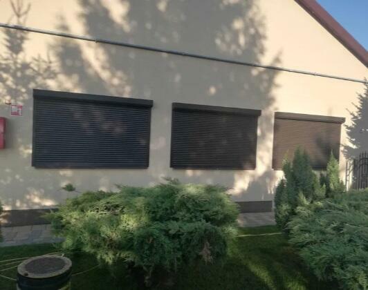 Rolety zewnętrzne , żaluzje fasadowe, moskitiery, serwis, nap