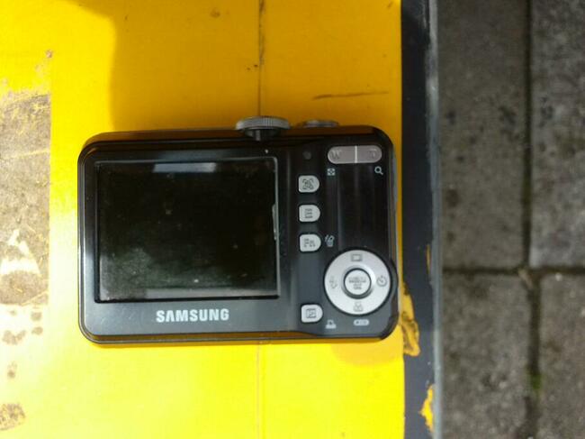 Aparat cyfrowy, 80 zł.