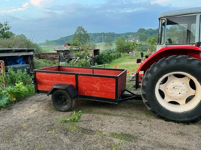 Przyczepa dwukołowa